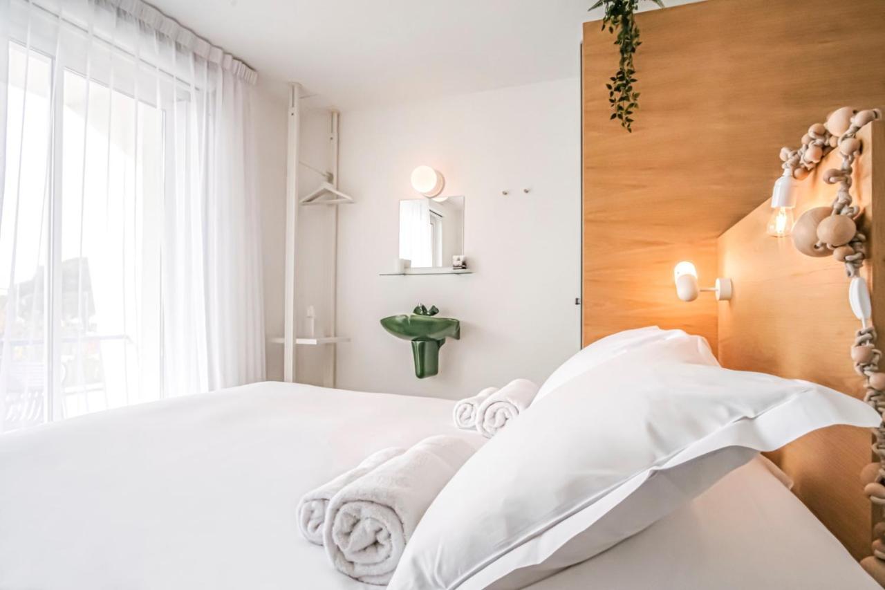 Hotel La Reine Jane イエール エクステリア 写真